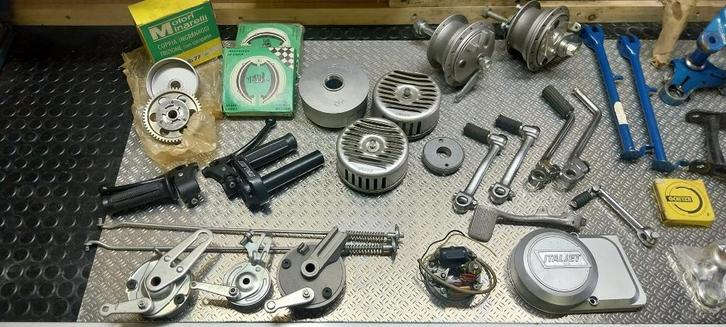 Italjet onderdelen, Fietsen en Brommers, Brommeronderdelen | Oldtimers, Gebruikt, Overige merken, Overige typen, Ophalen of Verzenden