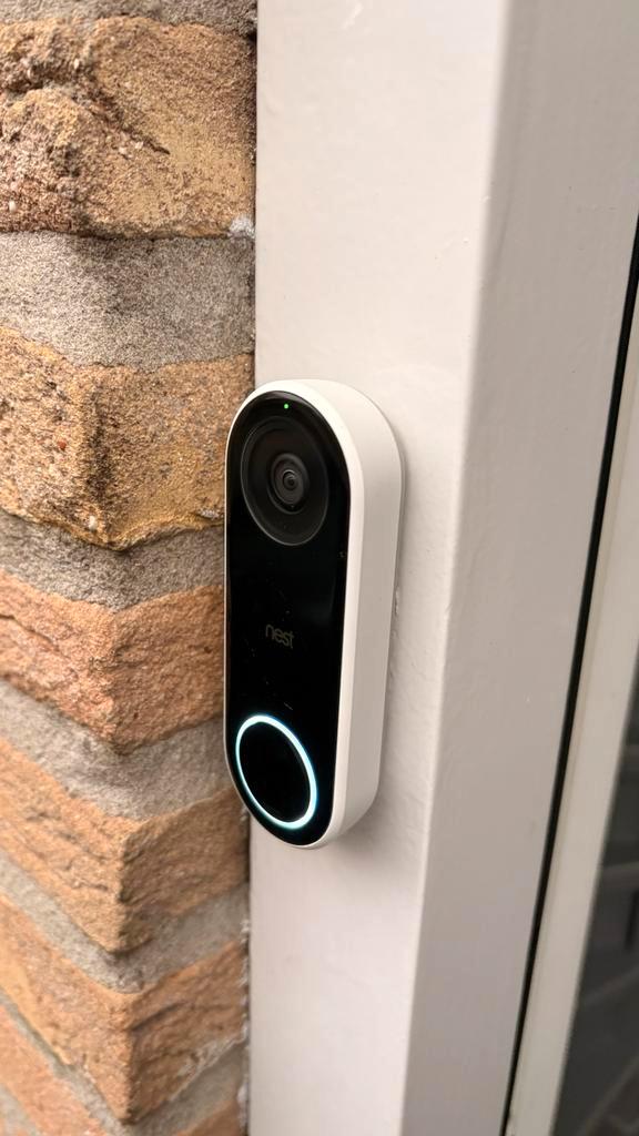 Nest Hello slimme deurbel camera, Huis en Inrichting, Deurbellen, Gebruikt, Bedraad, Ingebouwde camera, Compatibel met smartphone