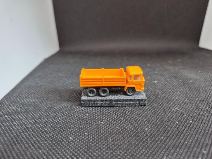 Wiking 945 - Magirus Deutz 100 D 7 kipper (15067), Hobby en Vrije tijd, Modeltreinen | N-Spoor, Gebruikt, Overige typen, Gelijkstroom