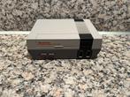 Retro Nintendo NES Console, Spelcomputers en Games, 2 spelers, Eén computer, Ophalen of Verzenden, Zo goed als nieuw