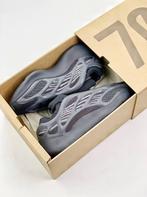 Yeezy 700 V3 maat 37 t/m 46 (OP AANVRAAG), Ophalen of Verzenden, Nieuw, Overige kleuren, Sneakers of Gympen