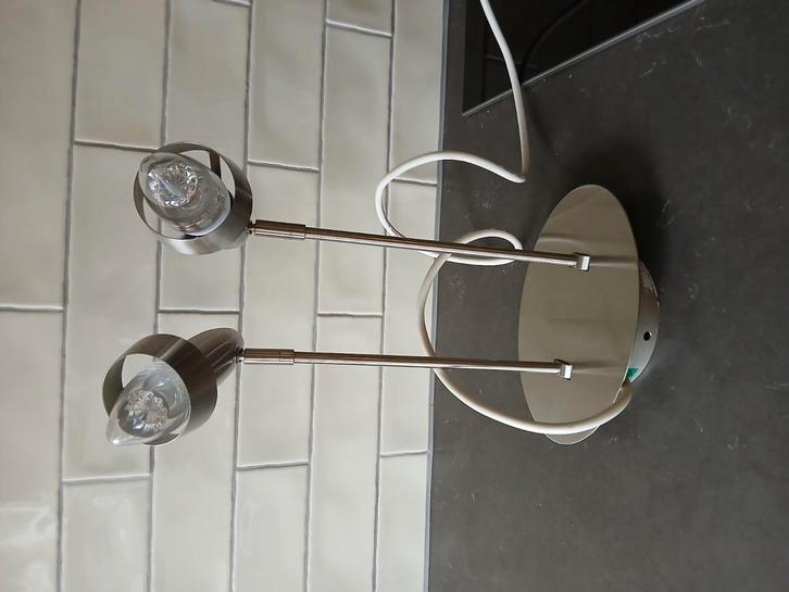 Mat RVS spotje met 2 lampjes., Huis en Inrichting, Lampen | Hanglampen, Zo goed als nieuw, Minder dan 50 cm, Ophalen of Verzenden