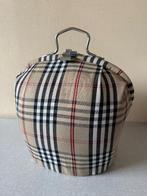 In NIEUWSTAAT theemuts - theebeurs met knipsluiting BURBERRY, Ophalen of Verzenden, Zo goed als nieuw