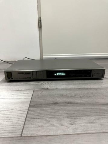 Akai AT-A2 Tuner beschikbaar voor biedingen