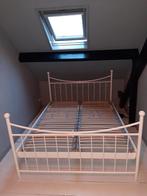 Onverwoestbaar wit stalen ledikant 160x220 met lattenbodems, Ophalen, Zo goed als nieuw, Tweepersoons, Metaal