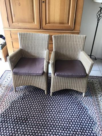 4 eetkamerstoelen van riet/ wicker beschikbaar voor biedingen