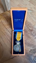 Medaille van de Orde van Oranje-Nassau, Ophalen of Verzenden, Zilver, Nederland
