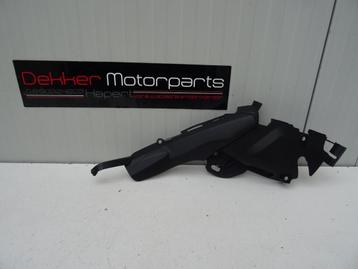 Uitlaat afwerkkap / Catalisator Yamaha YZF R1 2007-2008 RN19 beschikbaar voor biedingen