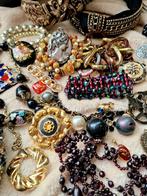 Prachtige vintage sieradenbundel: 'Royal Dark Fantasy', Ophalen of Verzenden, Overige materialen, Overige typen