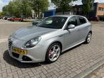Alfa romeo Giulietta 1.4 T Distinctive Sport 170PK AUT LEER, Auto's, Alfa Romeo, 4 cilinders, 19 km/l, 500 kg, 1300 kg