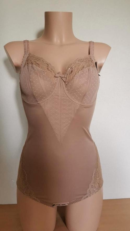 Nieuw prima donna body couture 75d, Kleding | Dames, Ondergoed en Lingerie, Body of Korset, Beige, Ophalen of Verzenden