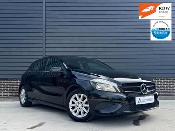 Mercedes-Benz A-Klasse 180 Ambition Sensoren V+A, Navigatie, beschikbaar voor biedingen