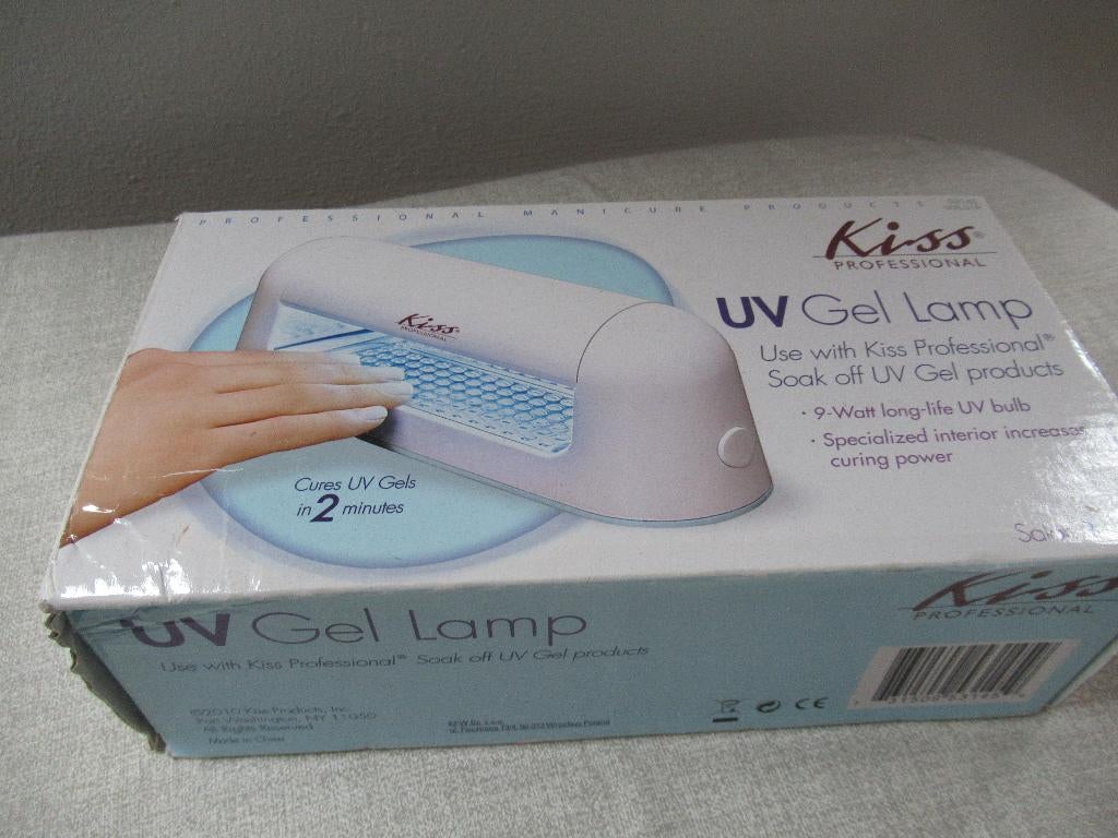 KISS UV GEL LAMP + REMOVER + CLEANSER + DVD + 2 X COLOR GEL, Overige kleuren, Ophalen of Verzenden, Zo goed als nieuw, Handen en Nagels