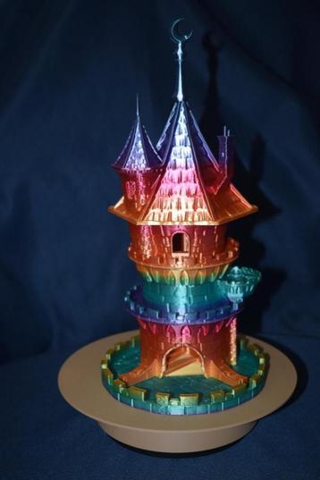 Dobbelsteen torens Magic Castle beschikbaar voor biedingen