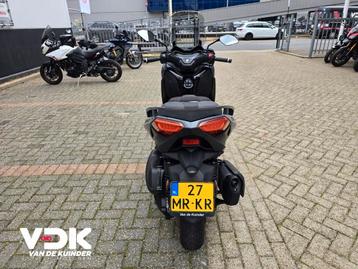 YAMAHA X MAX 300 TECH MAX (bj 2022) beschikbaar voor biedingen