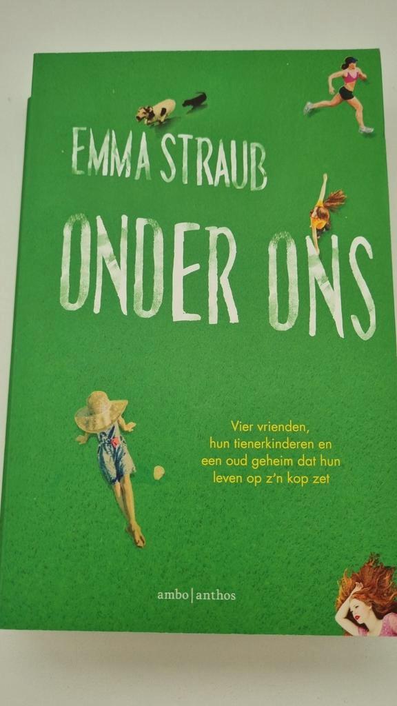 Emma Straub - Onder ons, Boeken, Literatuur, Zo goed als nieuw, Ophalen of Verzenden
