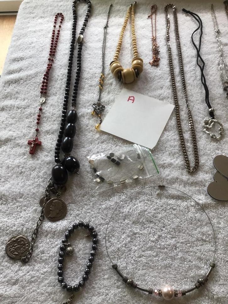 Sieraden maken kettingen kralen en opbergers, Hobby en Vrije tijd, Kralen en Sieraden maken, Gebruikt, Overige typen, Ophalen of Verzenden