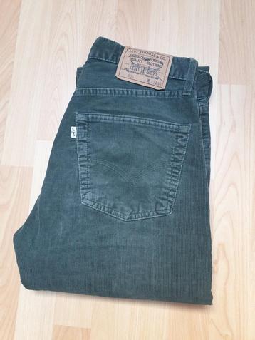 Levi's 551 - Donkergroen ribfluweel - W32 / L34 beschikbaar voor biedingen