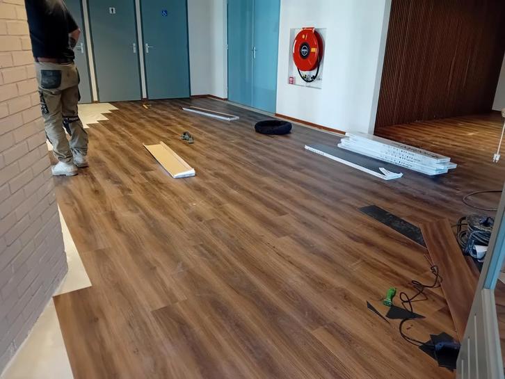 Laat uw stroken PVC lijmvloer leggen door een vakman, Diensten en Vakmensen, Vloerleggers en Parketteurs, Garantie