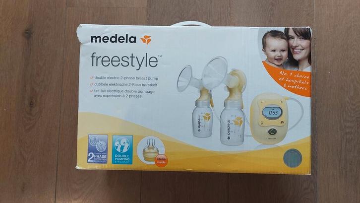 Medela Freestyle elektrische kolf, Kinderen en Baby's, Babyvoeding en Toebehoren, Zo goed als nieuw, Borstkolf, Ophalen