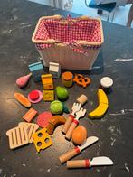 Picknickmand gevuld met houten items, Kinderen en Baby's, Speelgoed | Houten speelgoed, Ophalen of Verzenden, Gebruikt, Overige typen