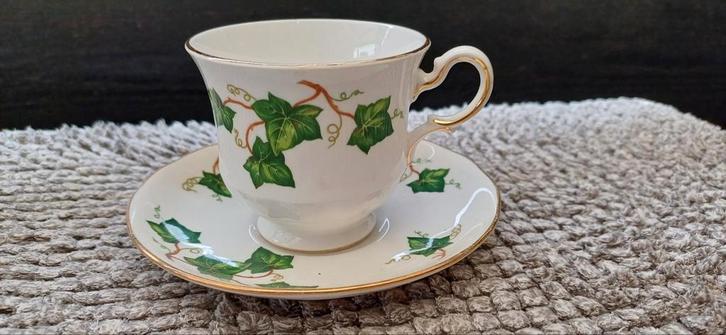 Vintage Colclough Theelkop en Schotel, Antiek en Kunst, Antiek | Porselein, Ophalen of Verzenden
