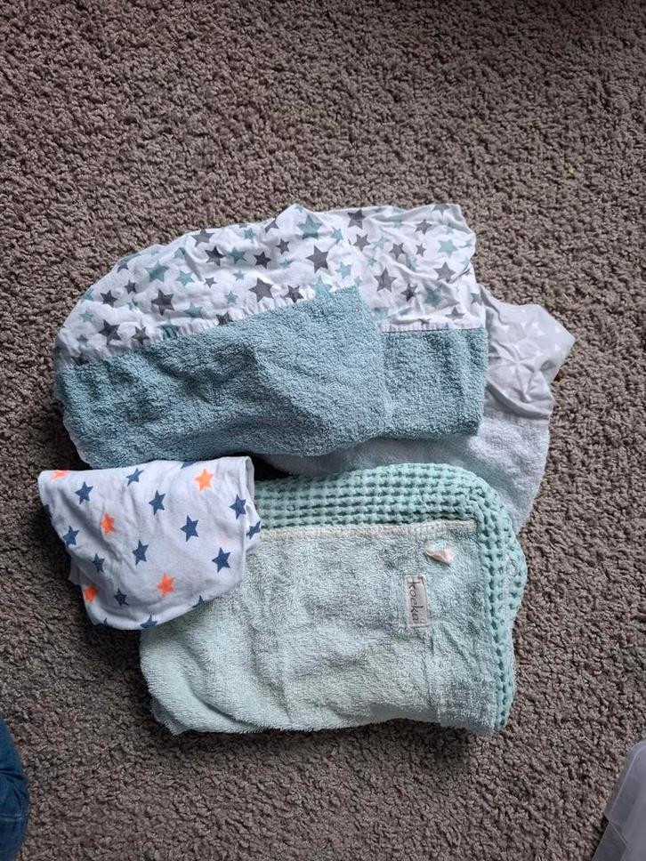 Aankleedkussenhoezen, hydrofieledoeken en slabben, Kinderen en Baby's, Badjes en Verzorging, Gebruikt, Overige typen, Overige merken