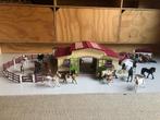 Schleich paarden, manege en auto met trailer. Grote set!, Ophalen, Gebruikt