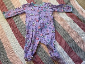 6 Onesies pyjama van Wondernation maat 0-3m maar valt als 62