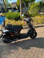 Zeer nette piaggio zip met weinig kilometers, Fietsen en Brommers, Snorfietsen en Snorscooters, Ophalen, Zo goed als nieuw, Piaggio