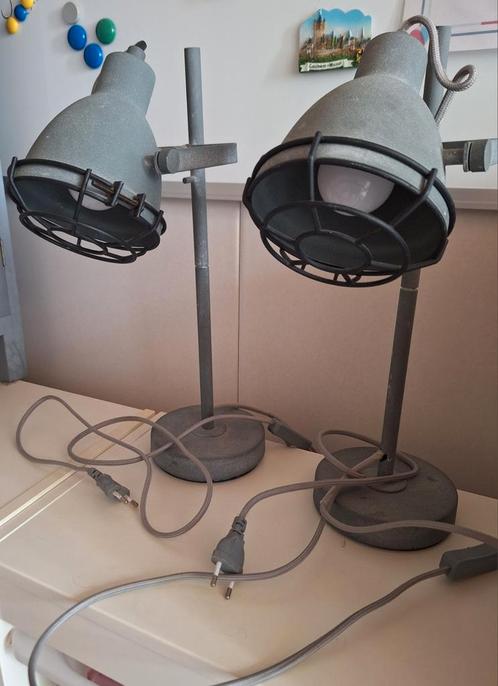 Set van 2 tafellampen betonlook, Huis en Inrichting, Lampen | Tafellampen, Zo goed als nieuw, Minder dan 50 cm, Metaal, Ophalen of Verzenden