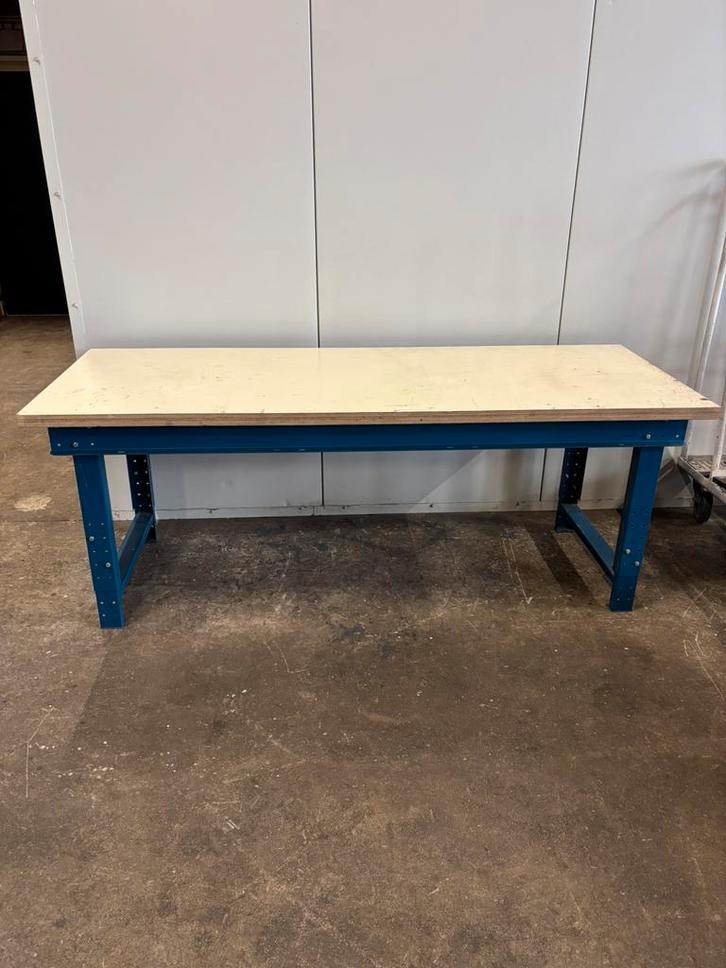 Werkbank stevig / werktafel / werkbanken / werkplaatstafel, Doe-het-zelf en Verbouw, Werkbanken, Gebruikt, 170 cm of meer, Ophalen