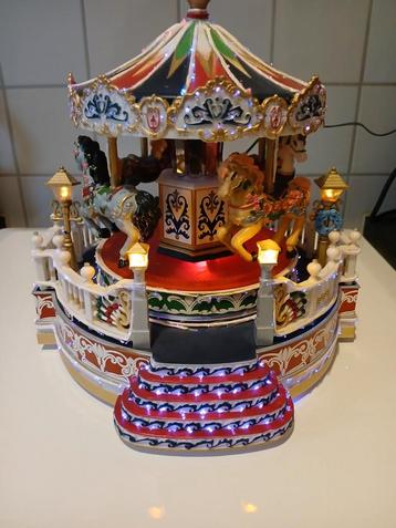 Kerst Carrousel met Licht en Muziek beschikbaar voor biedingen
