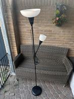 IKEA TÅGARP Staande lamp – zwart/wit, Huis en Inrichting, Lampen | Vloerlampen, Ophalen, Zo goed als nieuw, 150 tot 200 cm