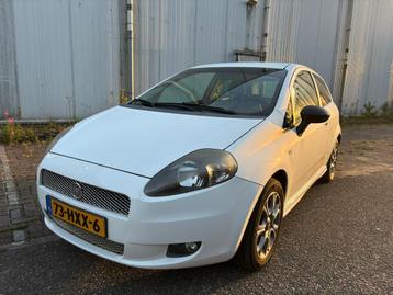 Fiat Punto 1.2 3DR 2009 Wit beschikbaar voor biedingen