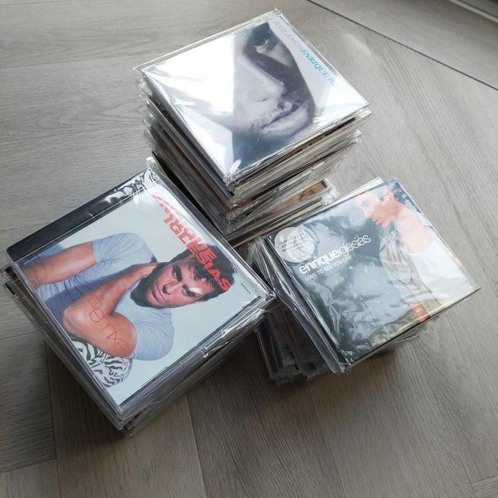 Collectie (60) Enrique Iglesias CD's, CD singels, promo's, Cd's en Dvd's, Cd's | Pop, Zo goed als nieuw, 2000 tot heden, Ophalen of Verzenden