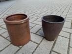 2 bruine verschillende bloempotten., Tuin en Terras, Bloempotten, Ophalen, Gebruikt, Rond, Binnen