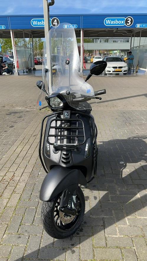 Vespa sprint 2020 full Option 1000km, Fietsen en Brommers, Scooters | Vespa, Nieuw, Ophalen of Verzenden