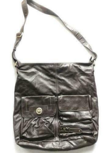 Momo tas beschikbaar voor biedingen