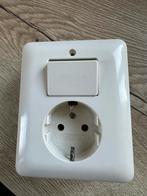 Berker Stopcontact met Schakelaar, Doe-het-zelf en Verbouw, Elektra en Kabels, Ophalen of Verzenden, Nieuw, Stopcontact