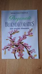 Pergamano Bloemdecoraties - Martha Ospina, Ophalen of Verzenden, Zo goed als nieuw, Scrapbooking en Knutselen, Martha Ospina