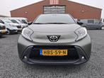 Toyota Aygo X 1.0 VVT-I MT PULSE | CAMERA | STOELVERW. | CA, Auto's, Stof, Gebruikt, Zwart, Met garantie (alle)