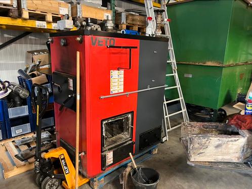 VETO houtsnipper ketel 120kw met grote bunker, Huis en Inrichting, Kachels, Zo goed als nieuw, Houtkachel, Overige brandstoffen