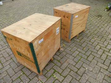 2 transportkisten / opbergkisten beschikbaar voor biedingen