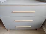 Commode Prenatal grijs met hout, Kinderen en Baby's, Kinderkamer | Commodes en Kasten, Ophalen, 50 tot 70 cm, Opstaande rand, 90 tot 105 cm