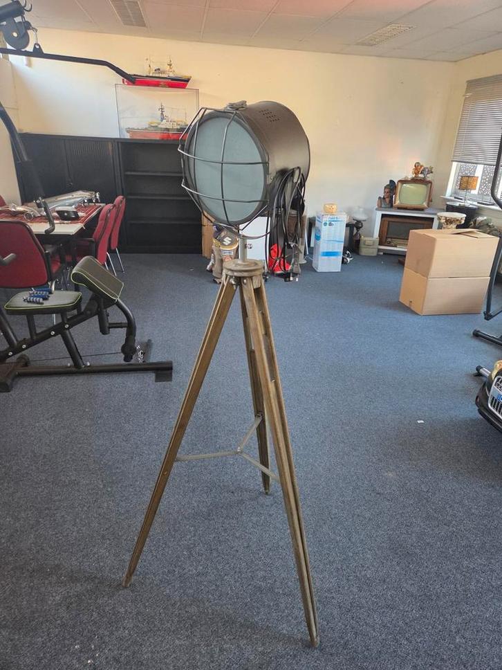 Industriële Vloerlamp met Statief, Antiek en Kunst, Antiek | Lampen, Ophalen