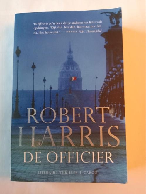 Robert Harris - De officier, Boeken, Thrillers, Zo goed als nieuw, Nederland, Ophalen of Verzenden