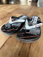 Mooie slippers rood/oranje zwart en wit, maat 27!!, Ophalen of Verzenden, Gebruikt