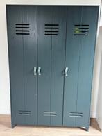 VT wonen lockerkast donkergrijs 2 kasten beschikbaar, Huis en Inrichting, Kasten | Lockerkasten, Ophalen, Zo goed als nieuw