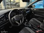 Volkswagen T-Roc 1.5 TSI R-Line Panorama/Keyless/Black Style, 1258 kg, 1498 cc, Zwart, 4 cilinders